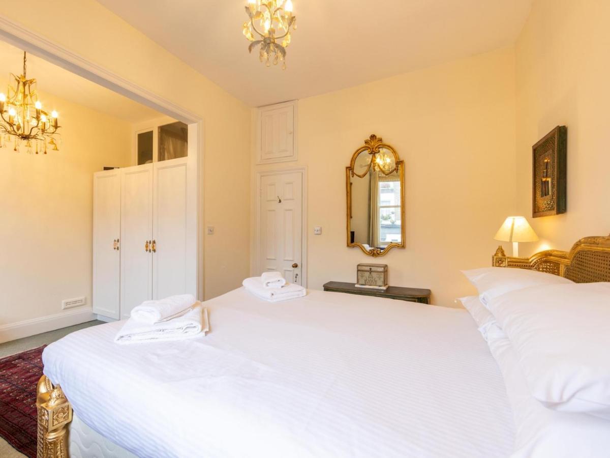 Pass The Keys Split-Floors Antique Apartment In Portobello Road London Exterior photo